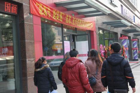 干洗加盟風險大嗎?UCC洗衣加盟連鎖品牌加盟總部將派遣專業人員駐店指導。降低加盟風險!